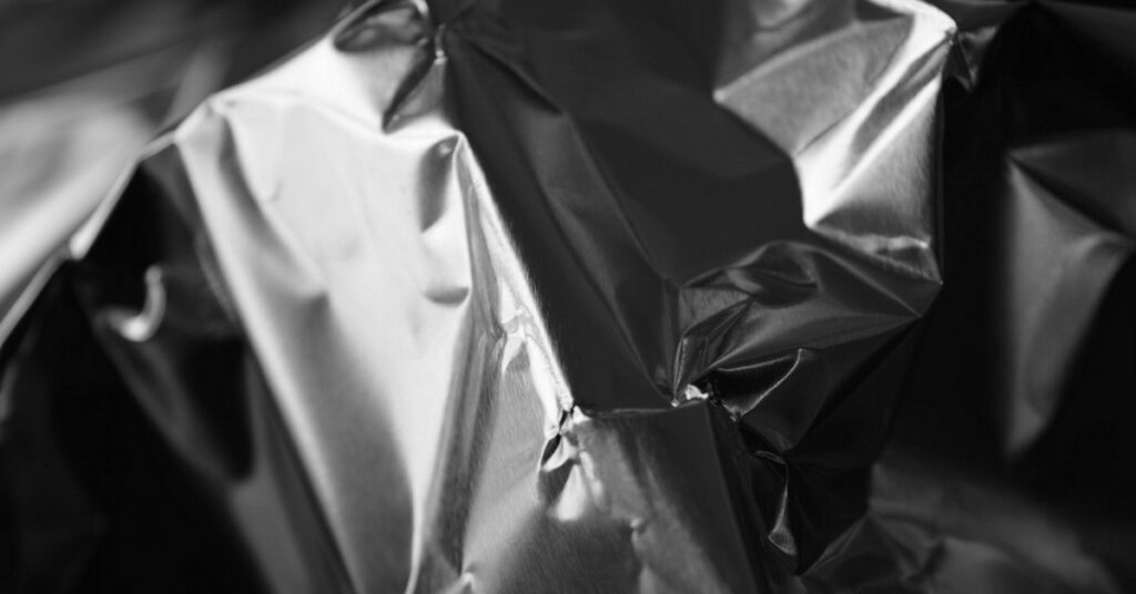 Heirs to the Throne - Exploring Brokenness: Poetry on Pain, Anger, and Human Flaws Heirs to the Throne - Exploring Brokenness: Poetry on Pain, Anger, and Human Flaws